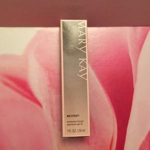 Mary Kay CC Cream Sunscreen (Shade: Very Deep)